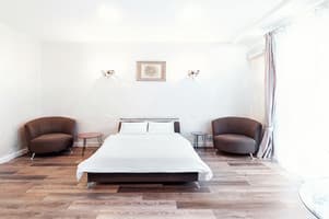 Квартира BestKievApartment. Студио двухместный на Лысенко 3 1